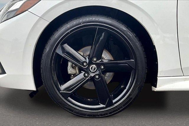 2023 Nissan Sentra SR Xtronic CVT