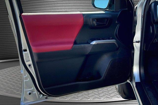 2022 Toyota Tacoma SR5 V6