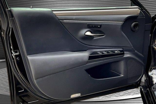 2023 Lexus ES 350 F SPORT Handling