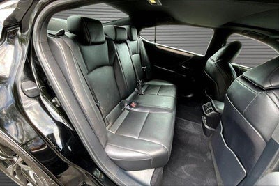 2023 Lexus ES 350 F SPORT Handling