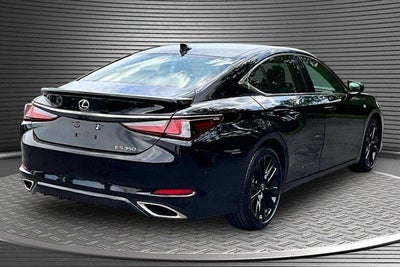 2023 Lexus ES 350 F SPORT Handling