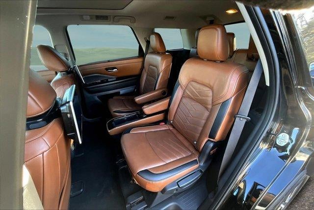 2022 Nissan Pathfinder Platinum 4WD