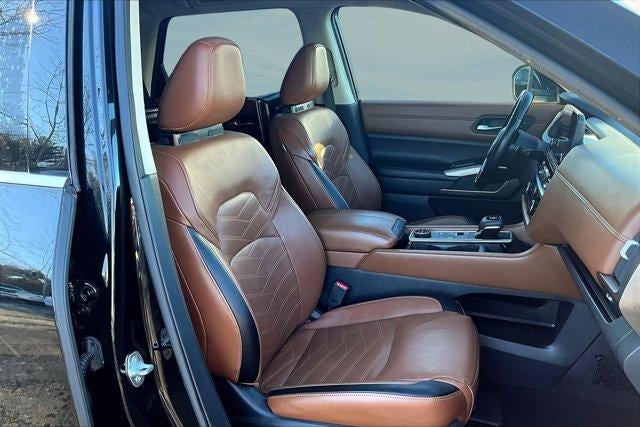 2022 Nissan Pathfinder Platinum 4WD