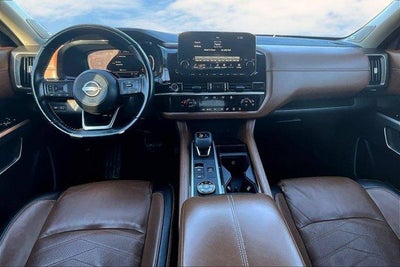 2022 Nissan Pathfinder Platinum 4WD