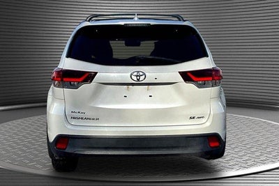 2019 Toyota Highlander SE