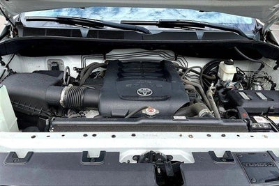 2018 Toyota Tundra SR5 5.7L V8