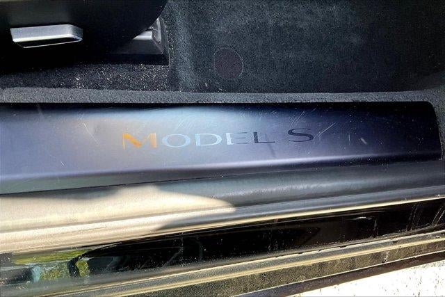 2022 Tesla Model S Base