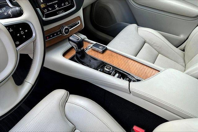 2020 Volvo XC90 T6 Inscription 7 Passenger