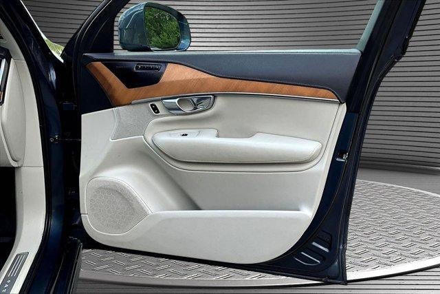 2020 Volvo XC90 T6 Inscription 7 Passenger